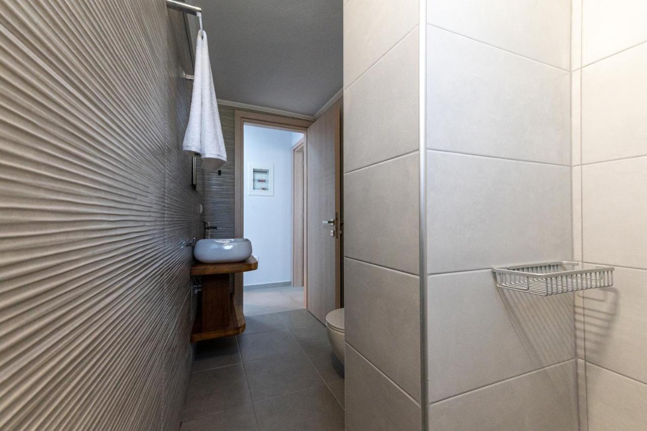 Rizes Seaside Homes Vromonérion Екстериор снимка