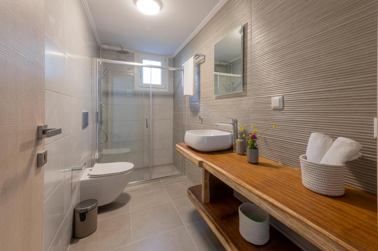 Rizes Seaside Homes Vromonérion Екстериор снимка