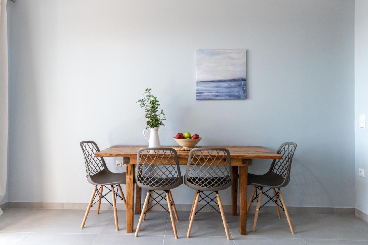 Rizes Seaside Homes Vromonérion Екстериор снимка