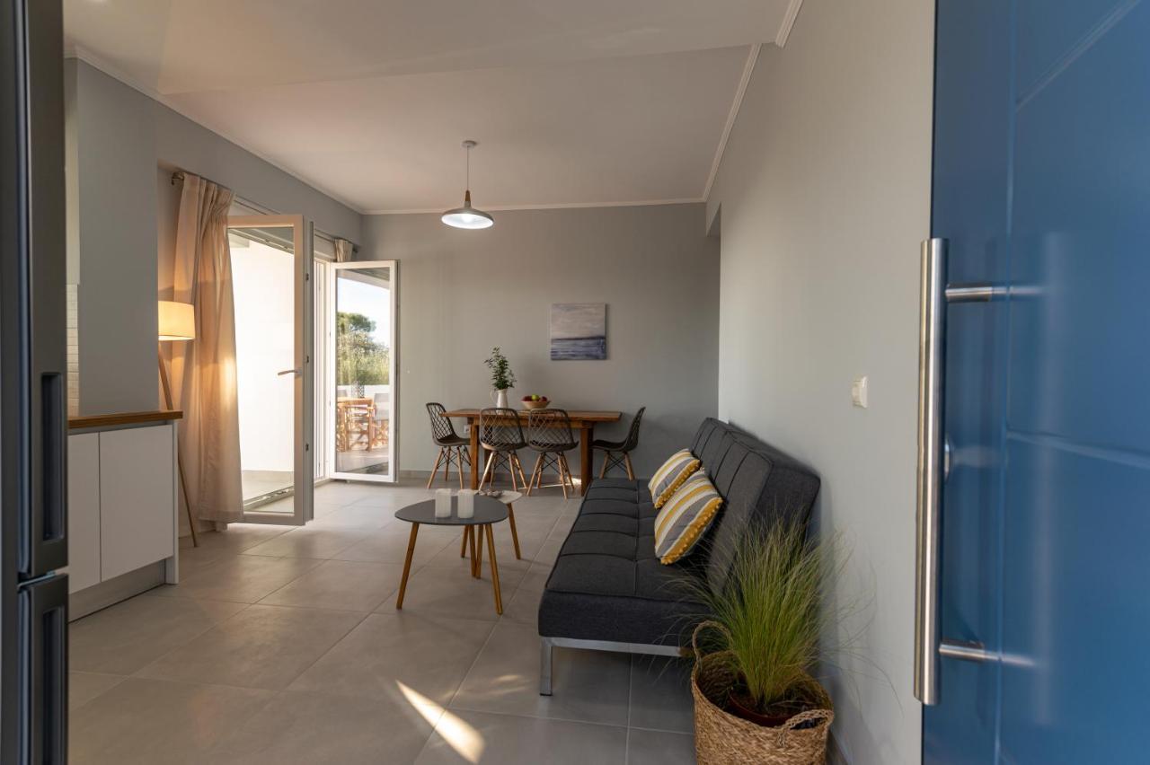 Rizes Seaside Homes Vromonérion Екстериор снимка